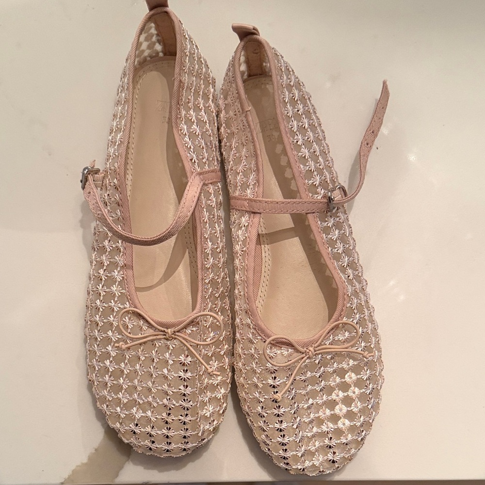 Zara Kids Beige Dress Shoes